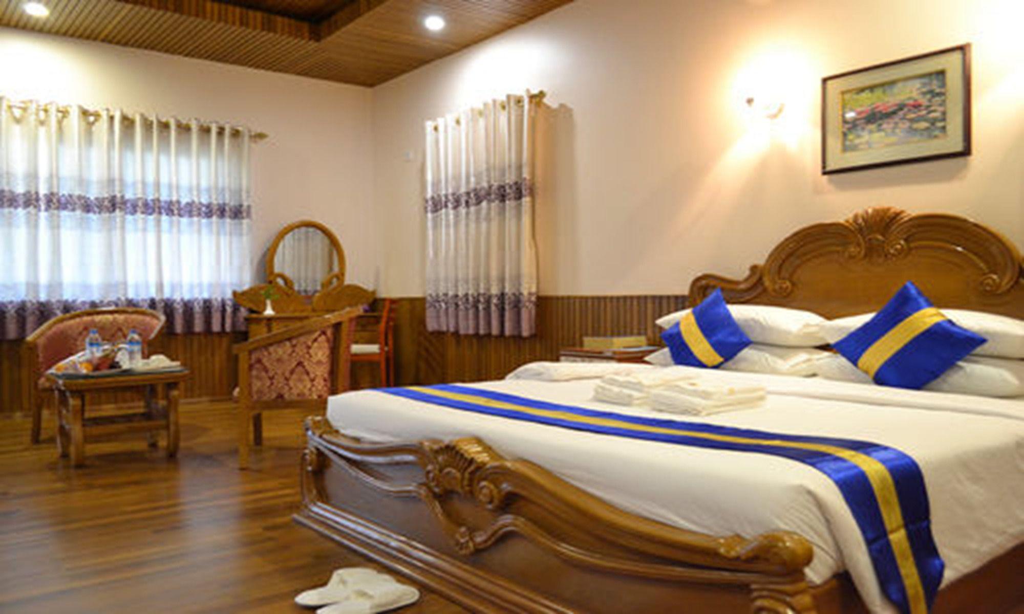 Famous Hotel Pégou Extérieur photo