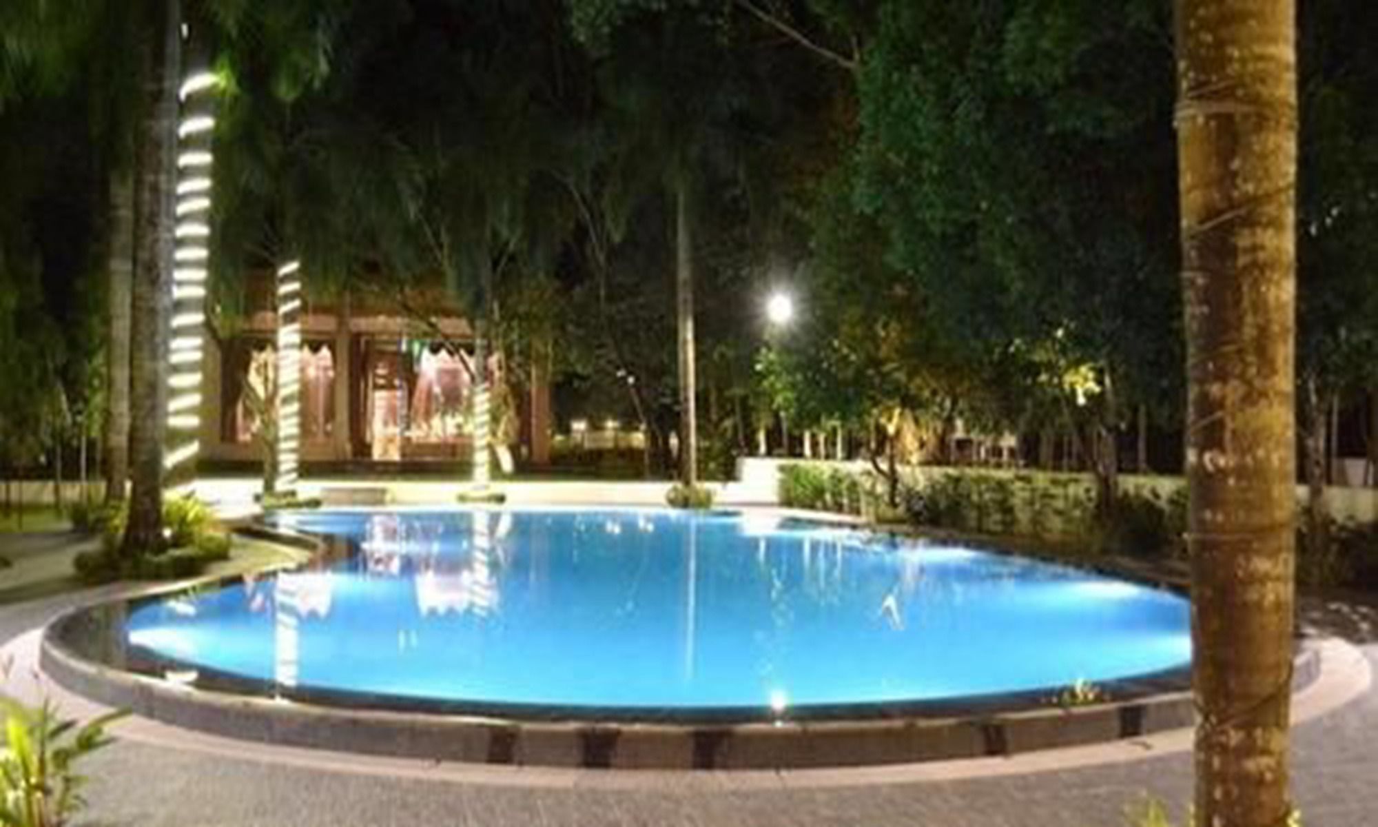 Famous Hotel Pégou Extérieur photo